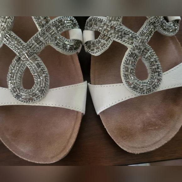DANSKO Reeta Sandals Ivory Nubuck Buckle Closure Size 39 (US 9) - Picture 7 of 10